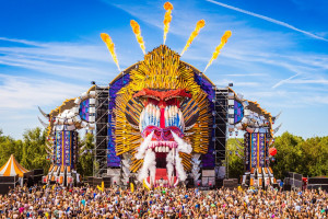 女足精神永不灭！决赛直播，致敬每一个为梦想拼搏的她！